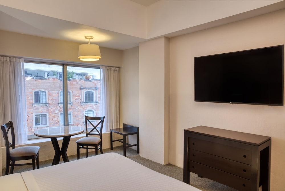 Hotel Plaza Genova Centro กัวดาลาฮารา ภายนอก รูปภาพ
