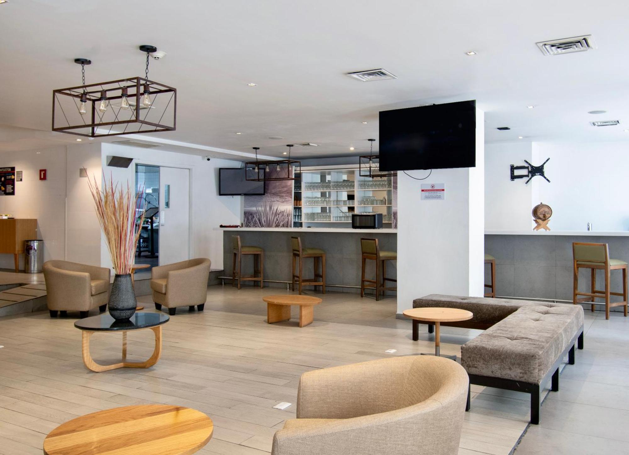 Hotel Plaza Genova Centro กัวดาลาฮารา ภายนอก รูปภาพ