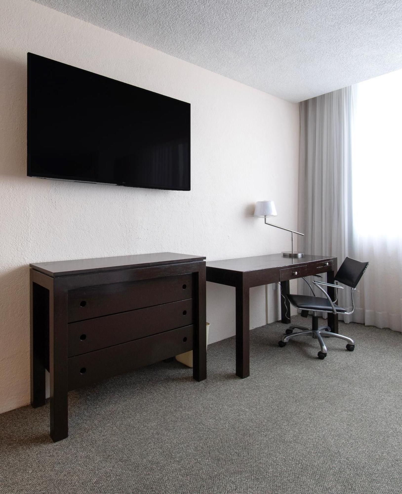 Hotel Plaza Genova Centro กัวดาลาฮารา ภายนอก รูปภาพ